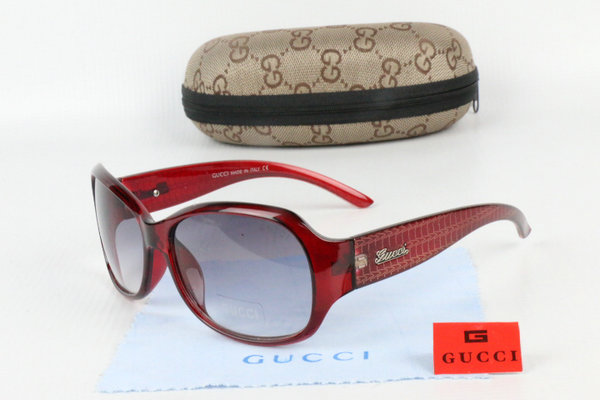 GUCCI Sunglasses 59
