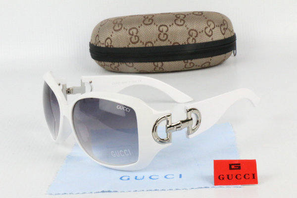 GUCCI Sunglasses 60