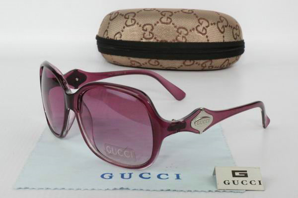 GUCCI Sunglasses 76