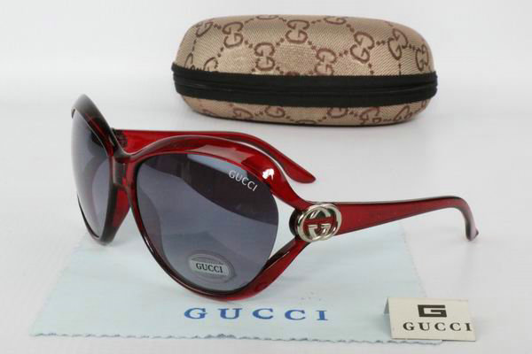 GUCCI Sunglasses 84