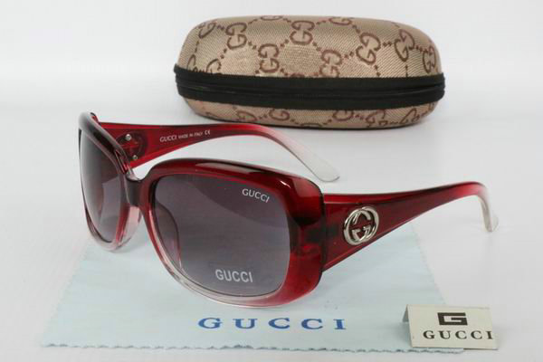 GUCCI Sunglasses 94