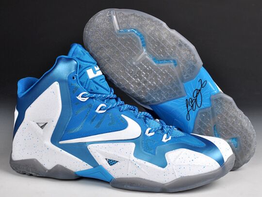 LeBron James 11(XI) Authentic basketball shoes Size 40~46 16.0916