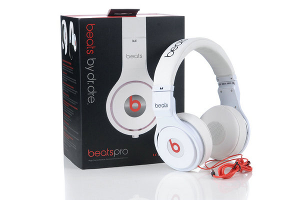 Monster beats white