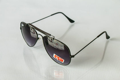 Ray-Ban sunglasses 62
