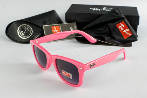 Ray-Ban sunglasses 8-9